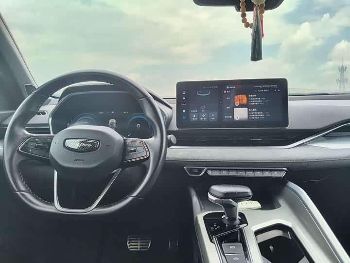 Geely Preface, 2023 — фото 9 из 9