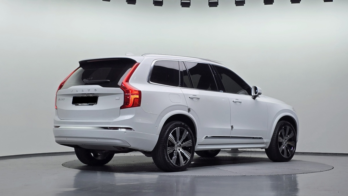 Volvo XC90, 2022 — фото 2 из 12