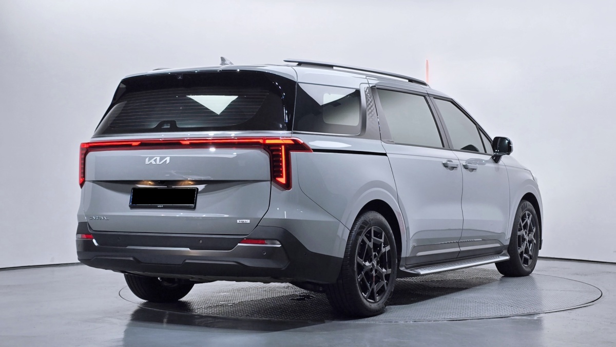 Kia Carnival, 2024 — фото 2 из 12