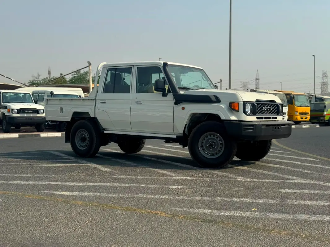 Toyota Land Cruiser 70 Series, 2026 — фото 3 из 10