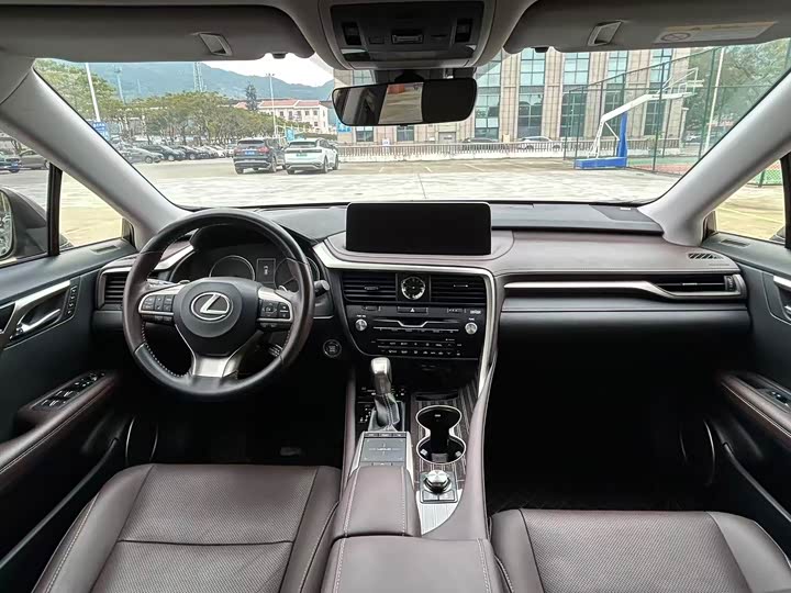 Lexus RX, 2021 — фото 5 из 9