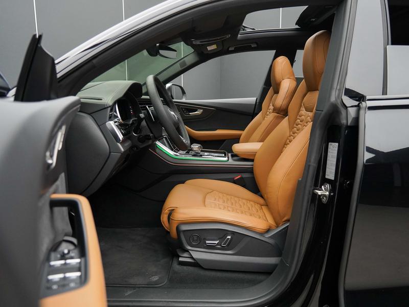 Audi RS Q8, 2023 — фото 10 из 12