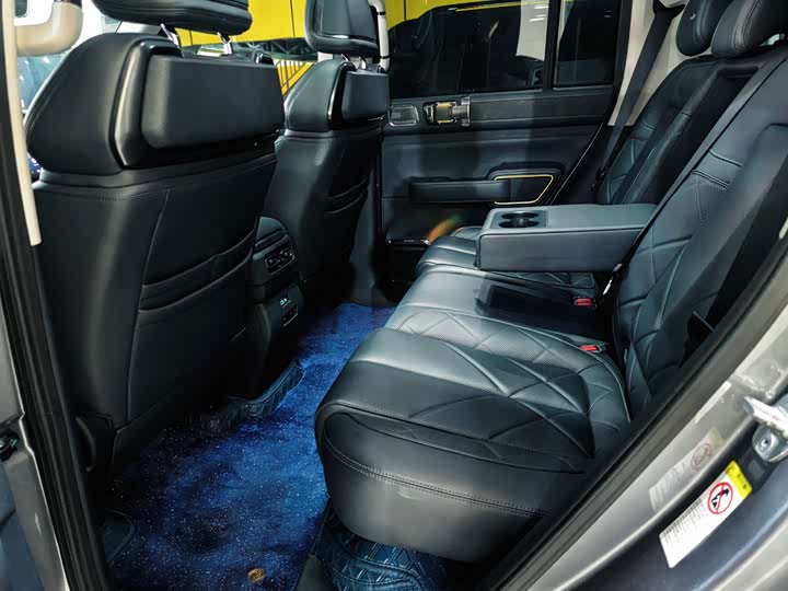 BYD FangChengBao Leopard 5, 2023 — фото 6 из 9