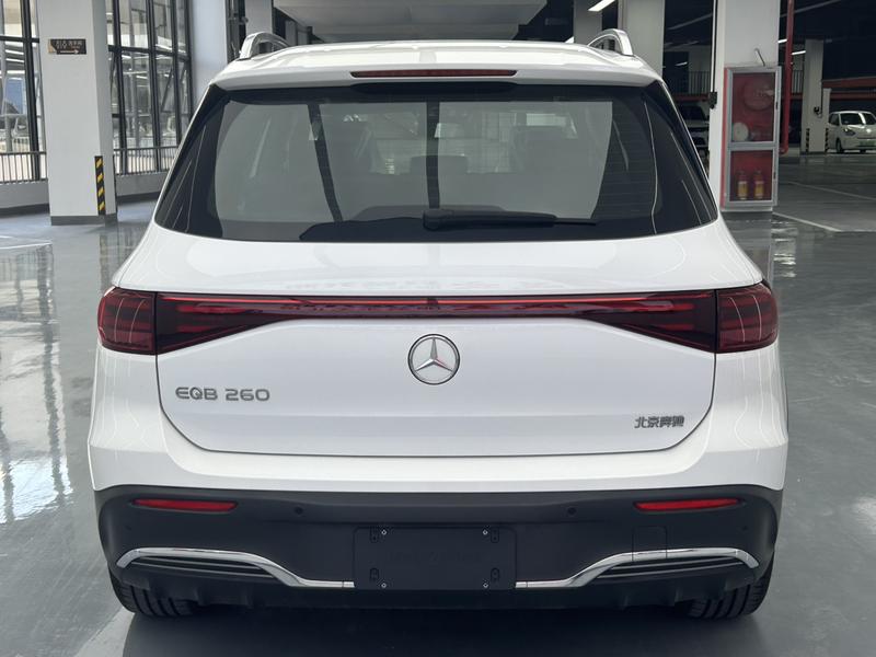 Mercedes-Benz EQB, 2026 — фото 5 из 11