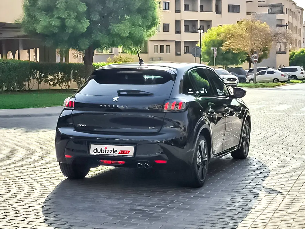 Peugeot 208, 2023 — фото 6 из 10