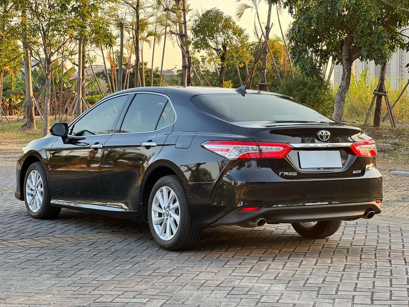 Toyota Camry, 2022 — фото 5 из 12