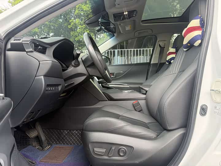 Toyota Harrier, 2023 — фото 4 из 9