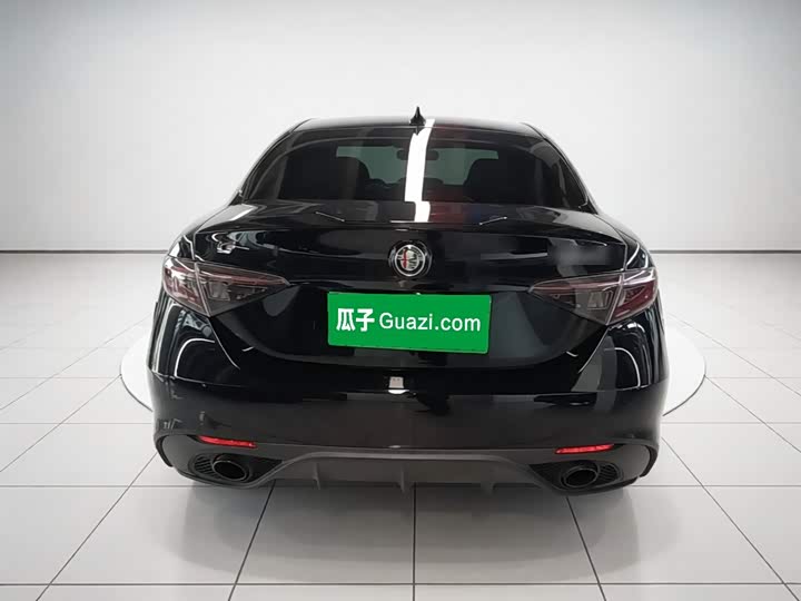 Alfa Romeo Giulia, 2025 — фото 4 из 9