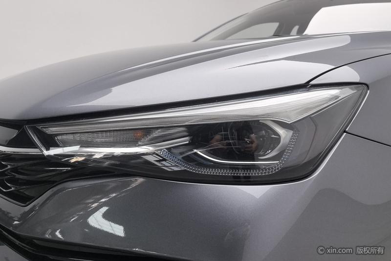 Roewe i5, 2022 — фото 5 из 12