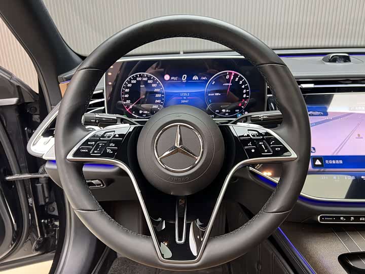 Mercedes-Benz E-Class Hybrid, 2025 — фото 6 из 9