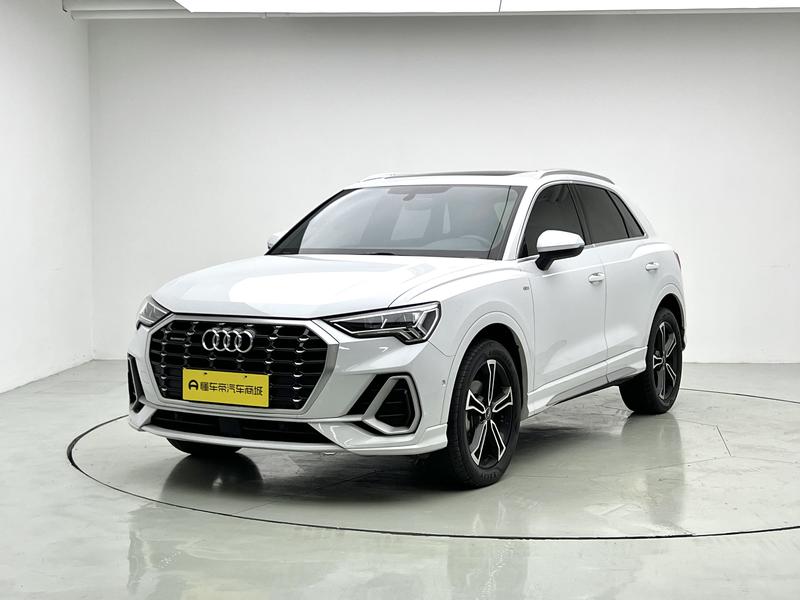 Audi Q3, 2022 — купить в Москве под ключ