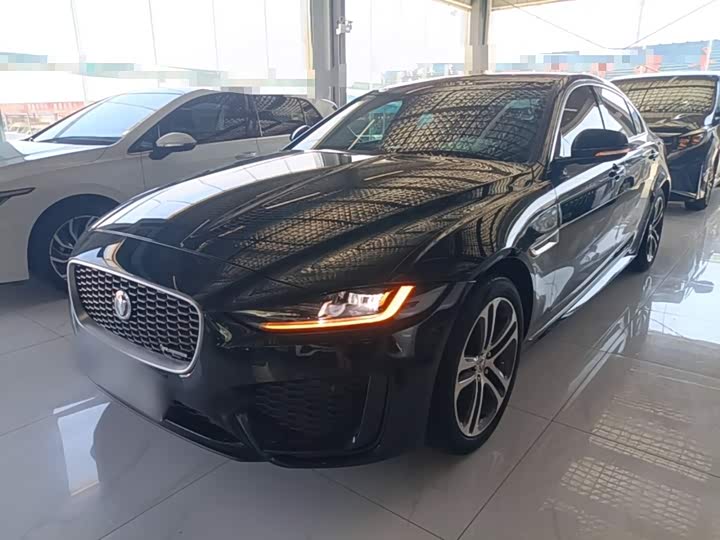 Jaguar XE L, 2023 — фото 2 из 9
