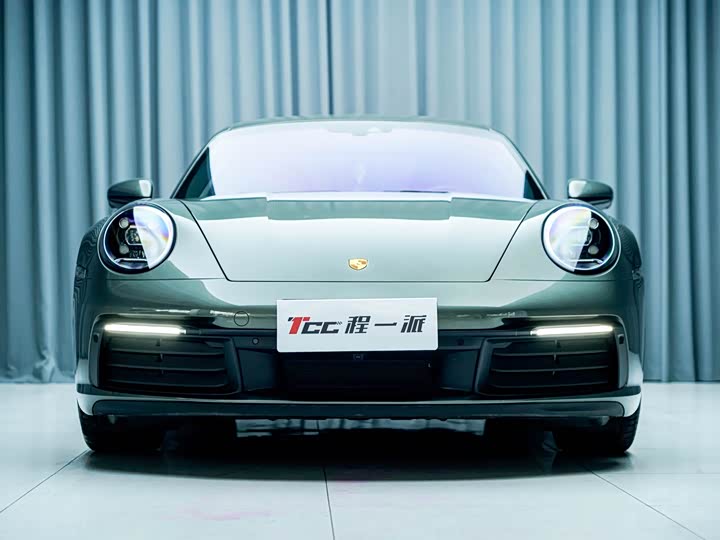Porsche 911, 2022 — фото 2 из 9