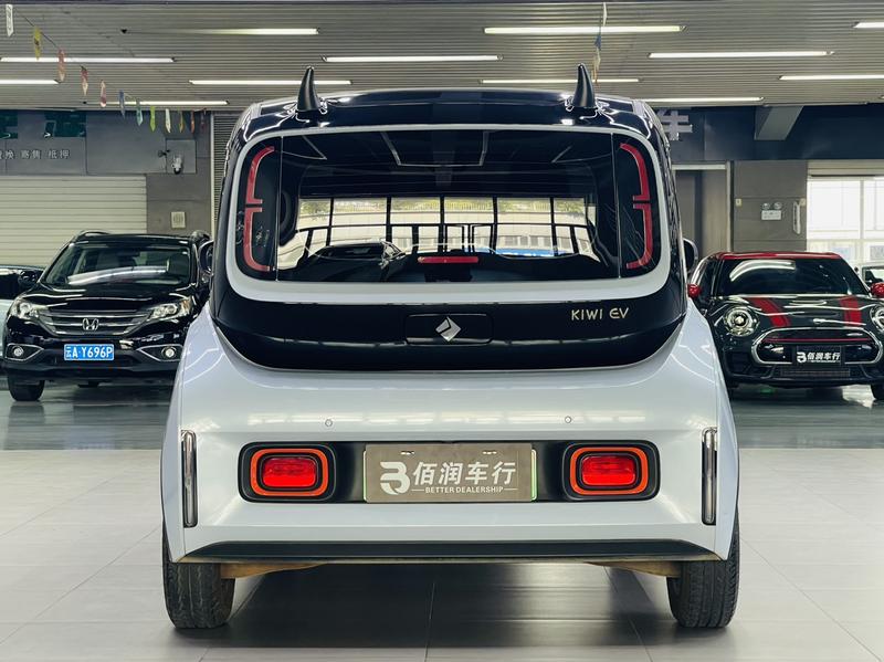 Baojun KiWi EV, 2021 — фото 5 из 9