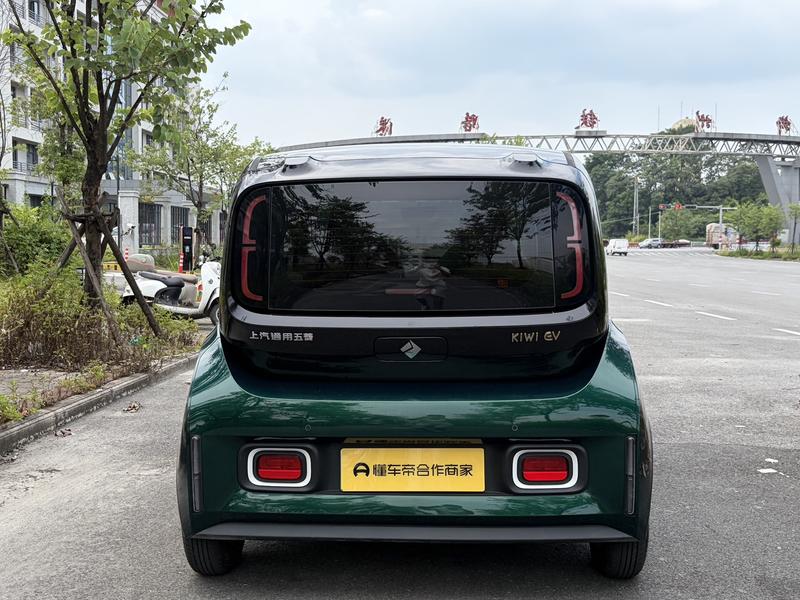 Baojun KiWi EV, 2022 — фото 5 из 9
