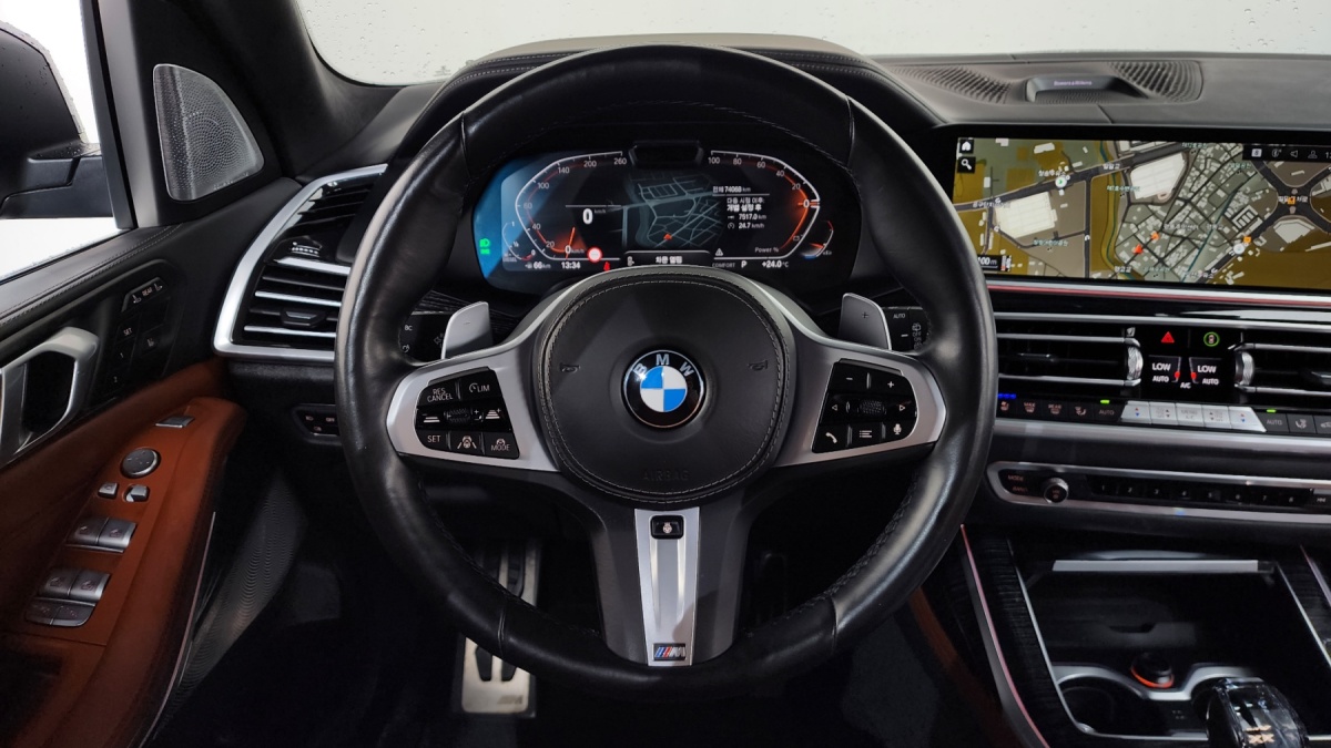 BMW X7, 2021 — фото 12 из 12