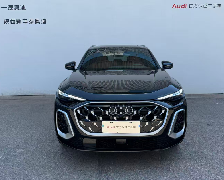 Audi Q5L, 2025 — фото 2 из 12