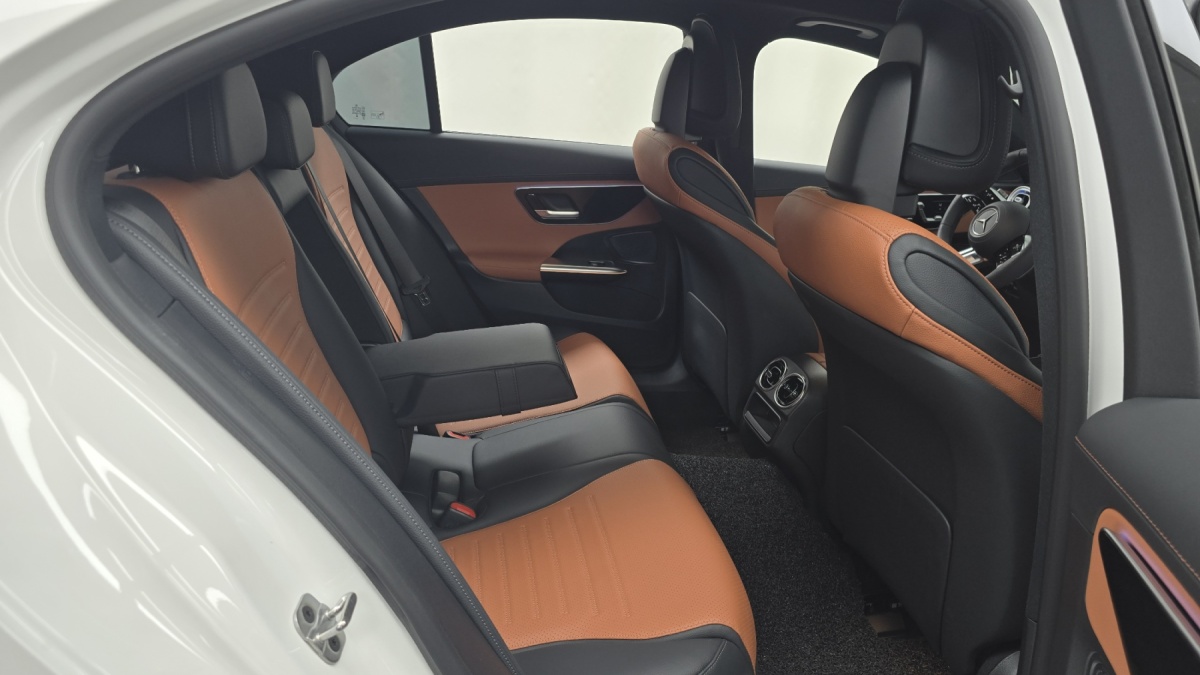 Mercedes-Benz C-Class, 2025 — фото 10 из 12