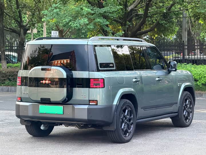 BYD FangChengBao Titanium 7 (Tai 7), 2025 — фото 4 из 9