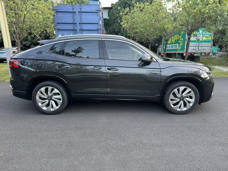 Volkswagen Tayron X, 2022 — фото 8 из 12
