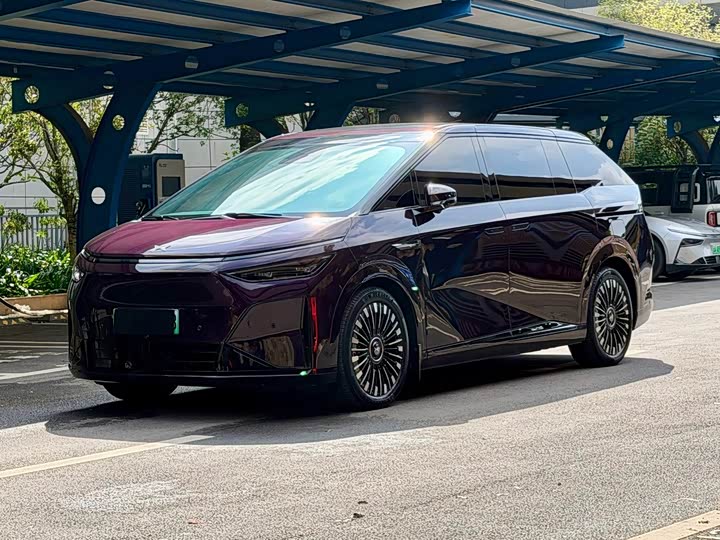 XPeng X9, 2025 — купить в Твери под ключ
