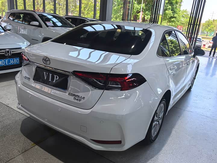 Toyota Corolla, 2023 — фото 4 из 9