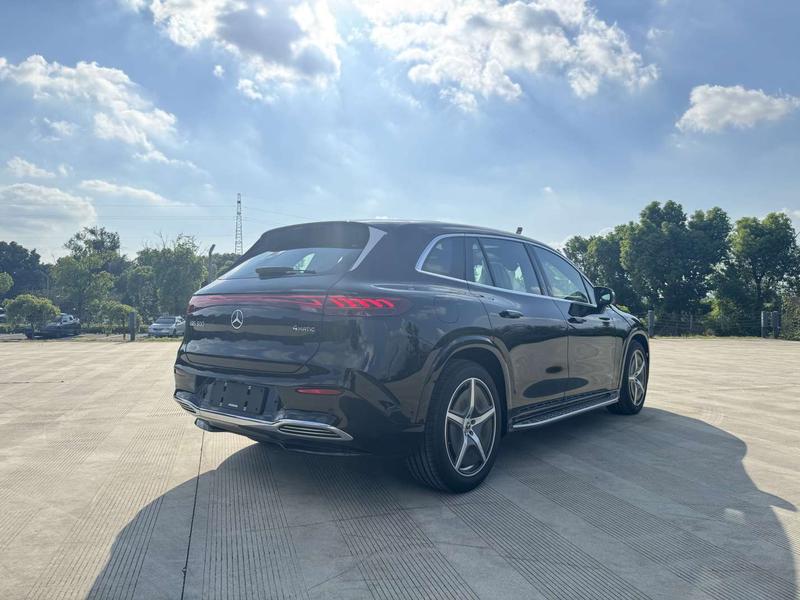 Mercedes-Benz EQS SUV, 2026 — фото 6 из 12
