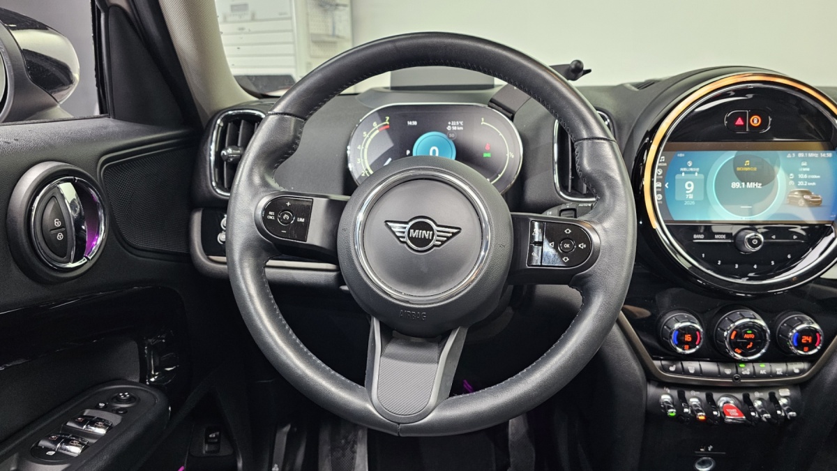 Mini Countryman, 2023 — фото 11 из 12