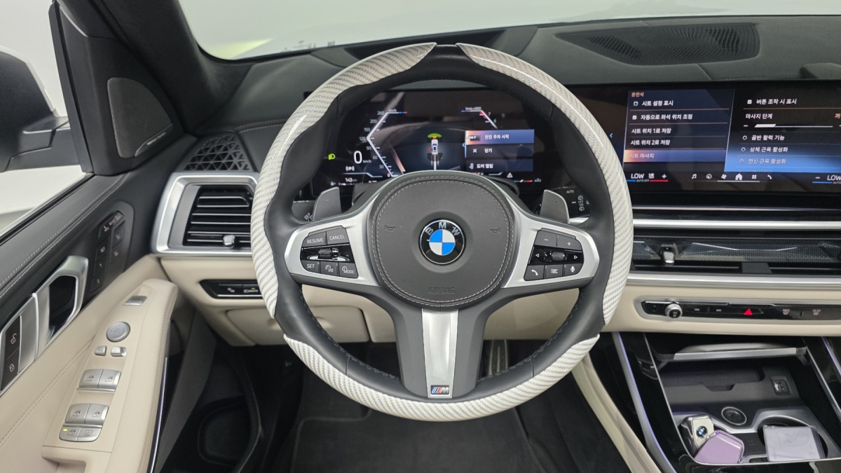 BMW X7, 2023 — фото 12 из 12