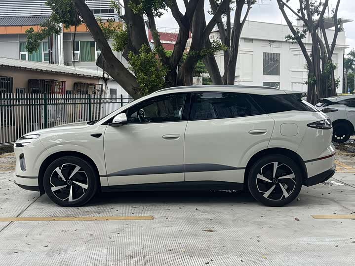 BYD Sea Lion 06 Hybrid/EV, 2025 — фото 3 из 9