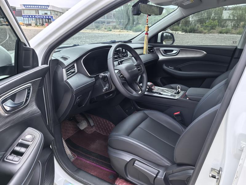 Roewe RX5, 2024 — фото 11 из 12