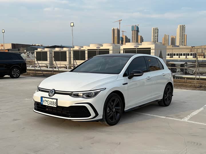 Volkswagen Golf, 2023 — купить в Перми под ключ
