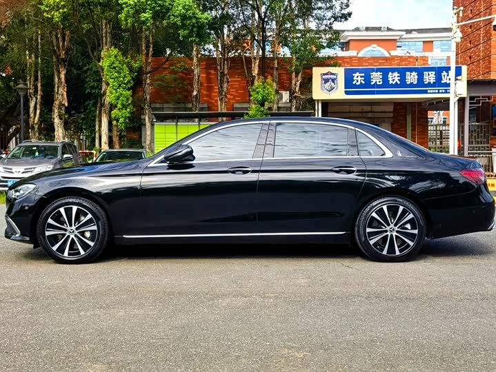 Mercedes-Benz E-Class Hybrid, 2022 — фото 4 из 9