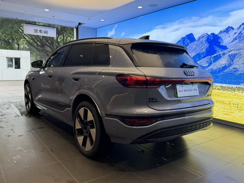 Audi Q6L e-tron, 2025 — фото 4 из 12
