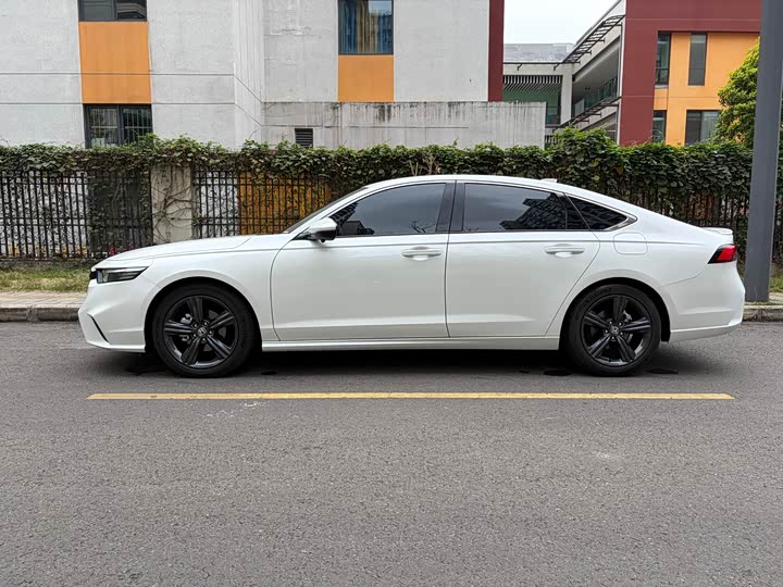 Honda Inspire, 2024 — фото 7 из 9