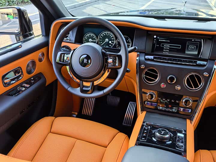 Rolls-Royce Cullinan, 2021 — фото 8 из 9
