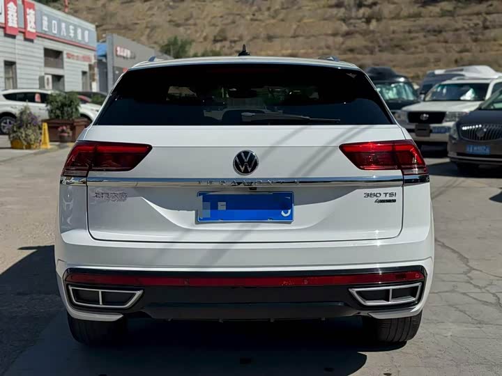 Volkswagen Teramont X, 2022 — фото 8 из 9