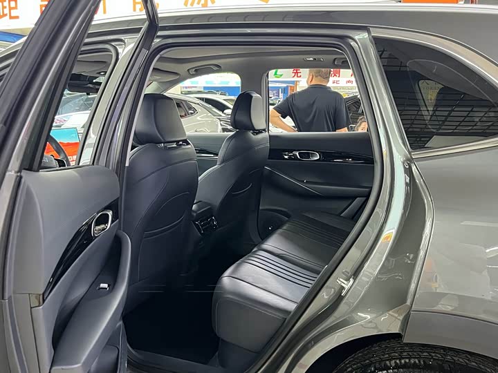 Geely Galaxy E5, 2024 — фото 8 из 9