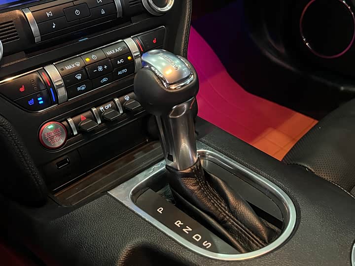 Ford Mustang, 2021 — фото 11 из 12