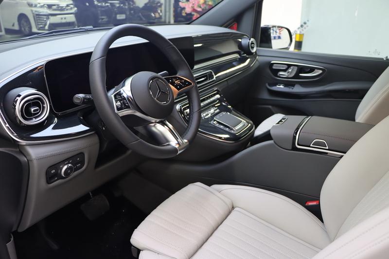 Mercedes-Benz V-Class, 2025 — фото 12 из 12