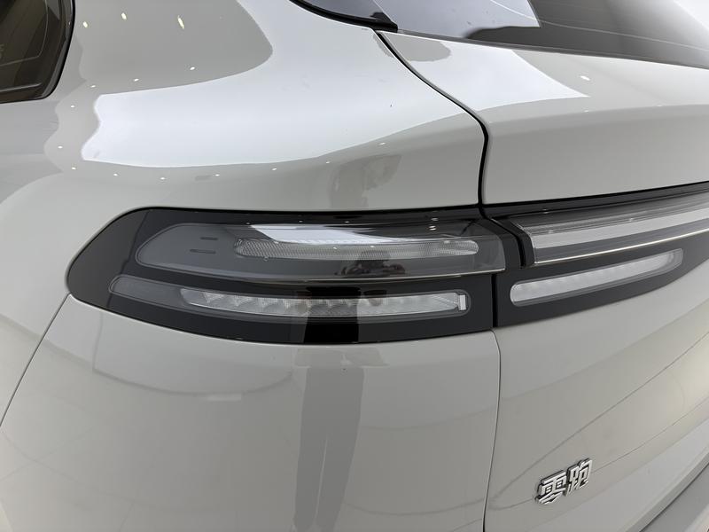 Leapmotor C10, 2024 — фото 10 из 12