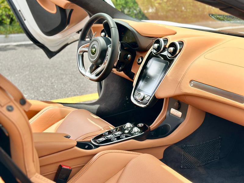McLaren GT, 2023 — фото 6 из 11