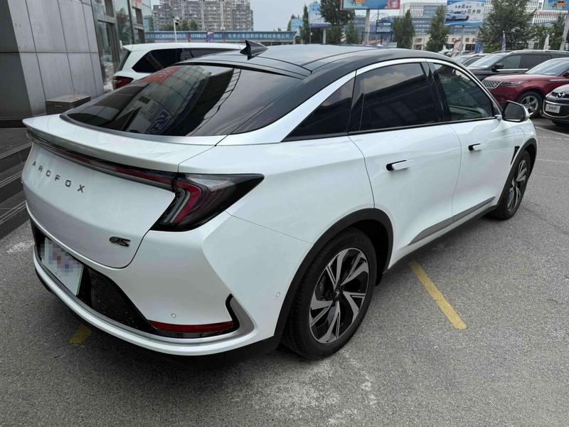 BAIC Arcfox Alpha S, 2022 — фото 5 из 12