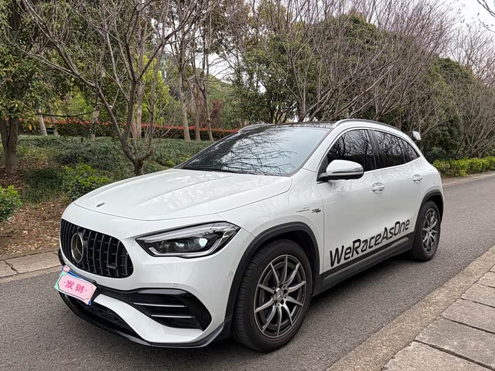 Mercedes-Benz GLA-Class AMG, 2023 — фото 2 из 9