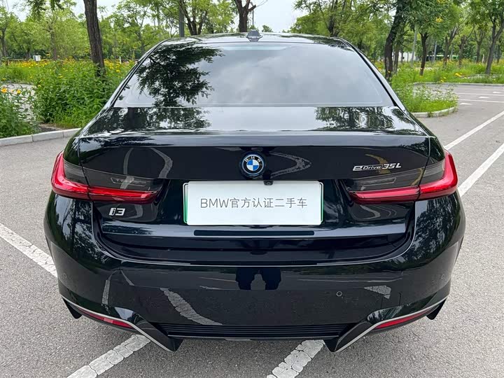 BMW i3, 2024 — фото 3 из 9
