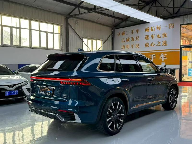 Geely Monjaro, 2022 — фото 6 из 9