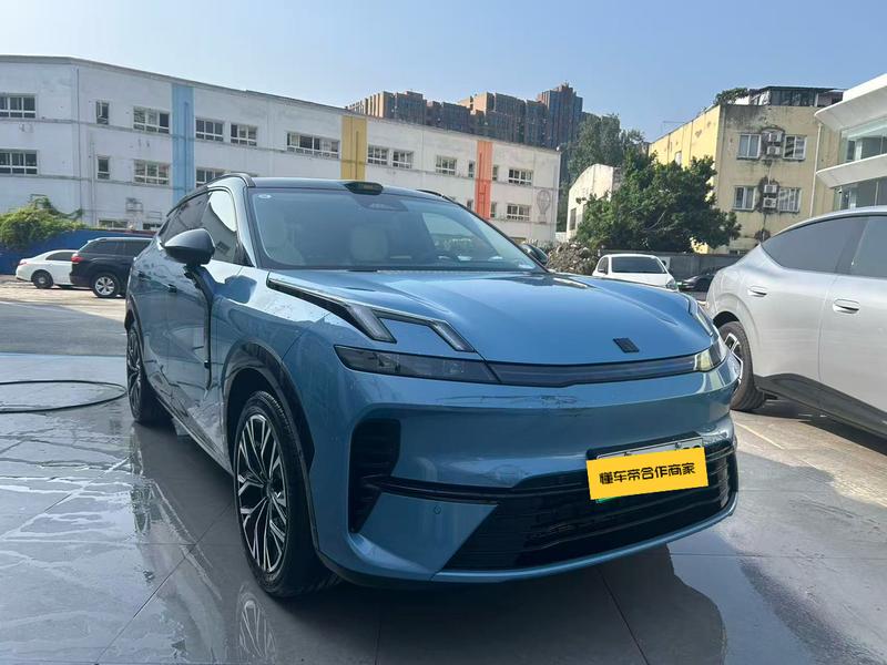 Lynk & Co 08 EM-P Hybrid, 2025 — фото 3 из 12