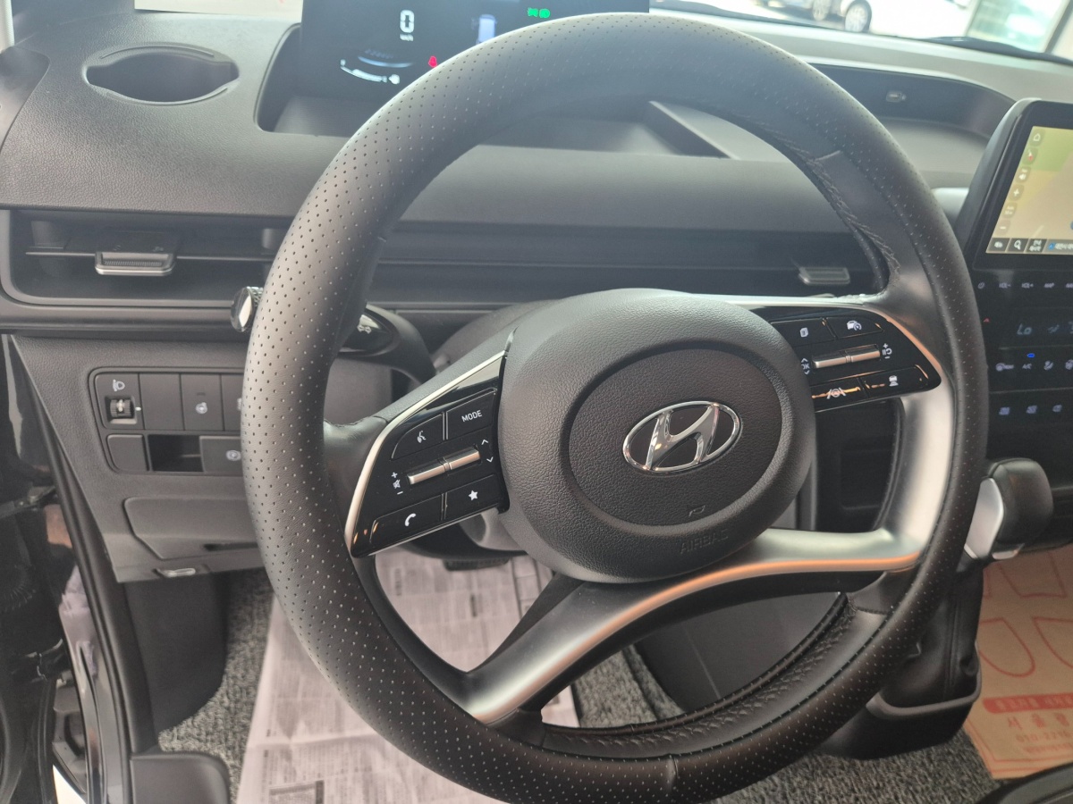 Hyundai Staria, 2023 — фото 11 из 12