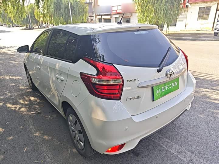 Toyota Yaris L Hatchback, 2022 — фото 5 из 9