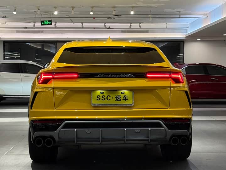Lamborghini Urus, 2022 — фото 5 из 9